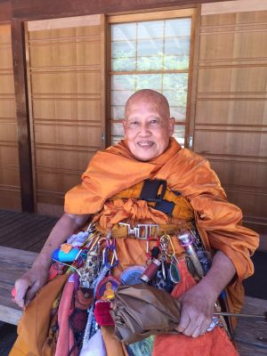 Luang Por Visit 2015 676